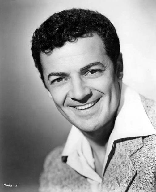 How tall is Cornel Wilde?